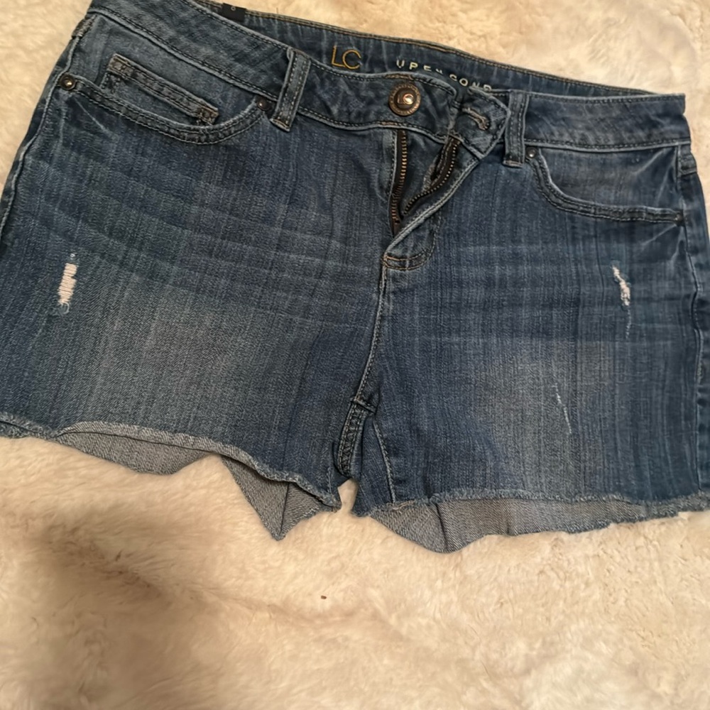 Great shorts size 8